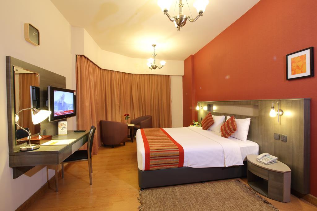 Florida City Hotel Apartments Dubai Exterior foto
